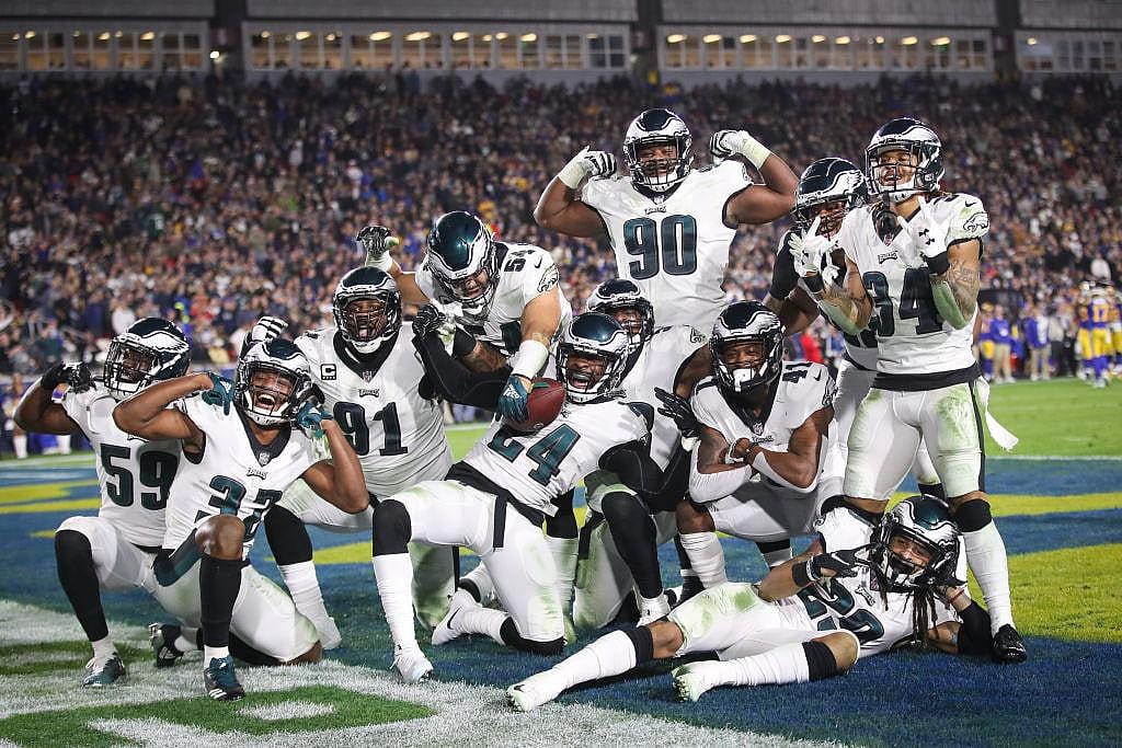 Houston Texans (10-4) @ Philadelphia Eagles (7-7)
