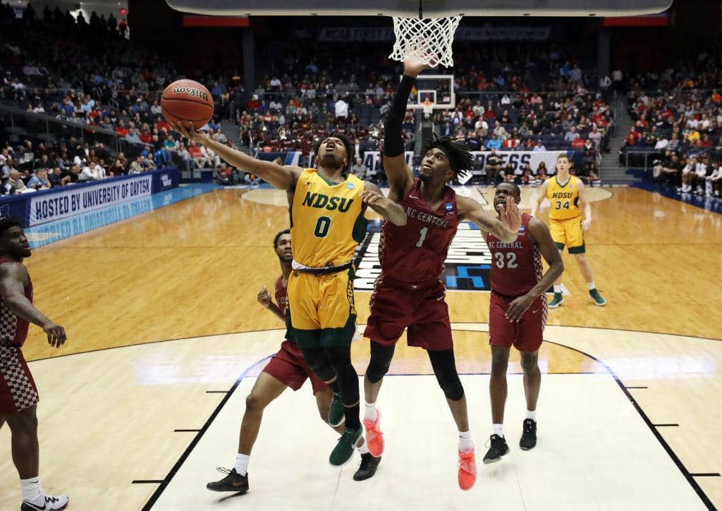Duke (1) vs. NDSU (16)