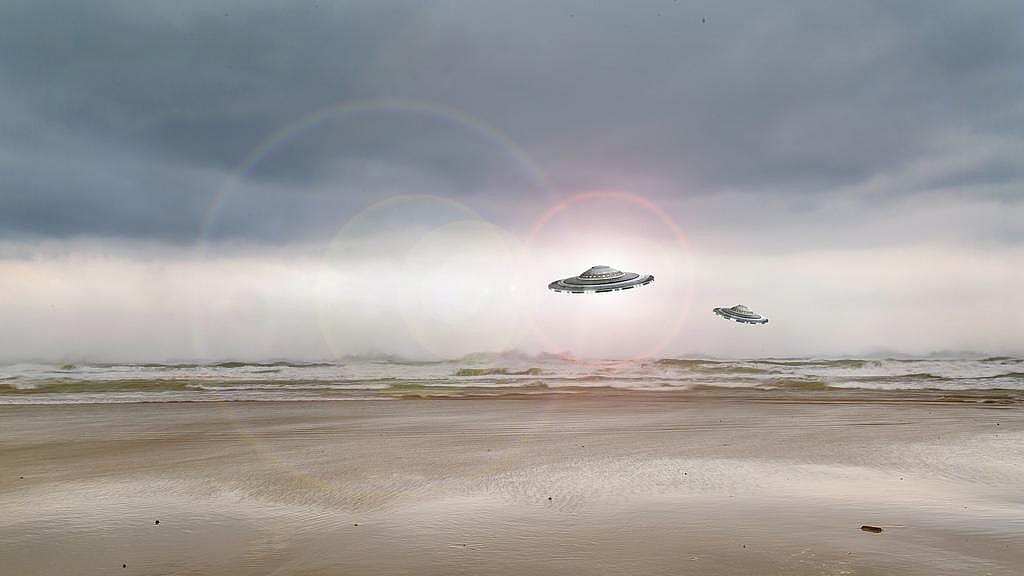 Kenneth Arnold UFO sighting
