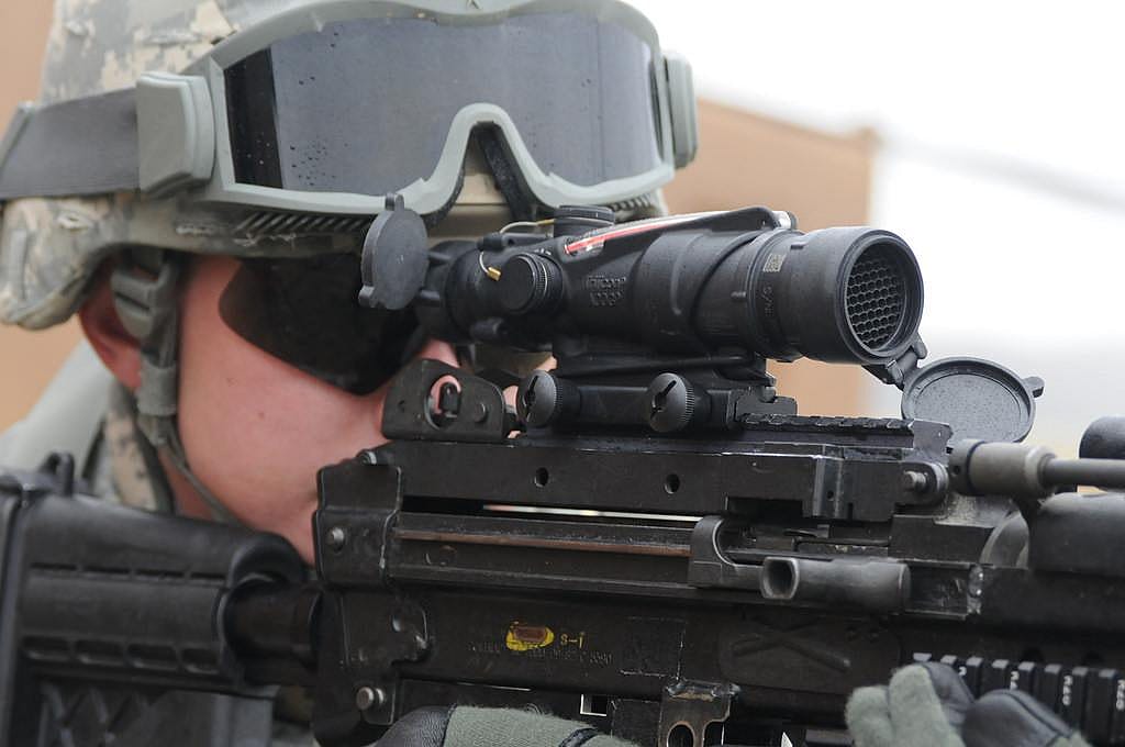 Rifle combat optics