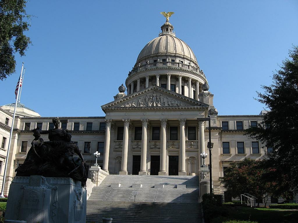 Mississippi: F