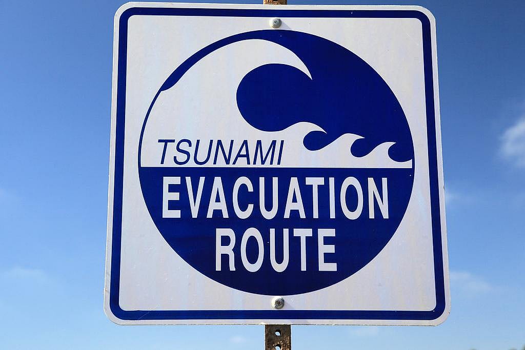 4. Be aware of the possibilty of a tsunami, if you're near the coast