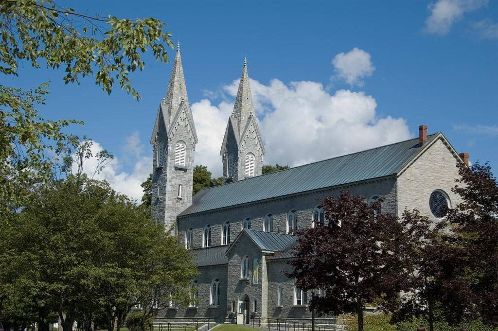 #27. Bowdoin College