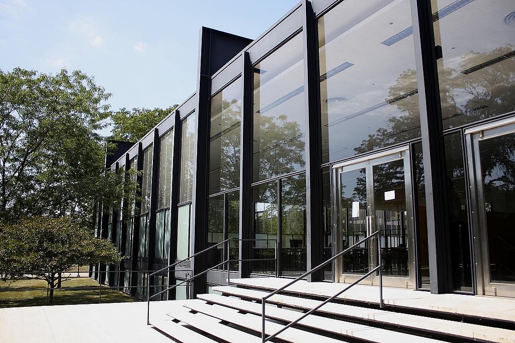 #44. Illinois Institute of Technology