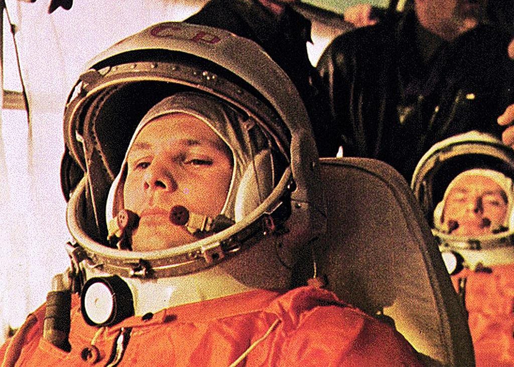 1961: First humans in space