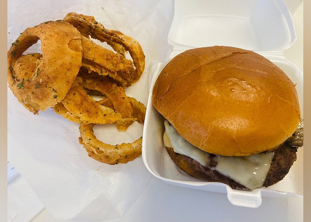 #3. Blues Burgers