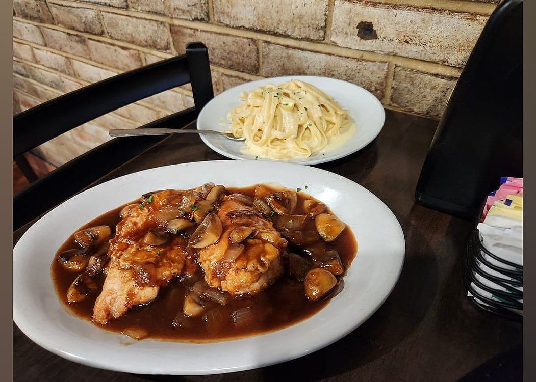 #24. Genova's Pizza & Restaurant