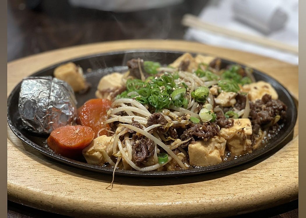 #6. Cafe Mami
