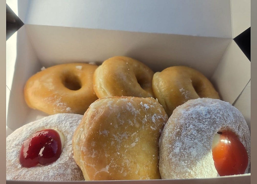 #4. Dixie Cream Donuts "melt in your mouth"