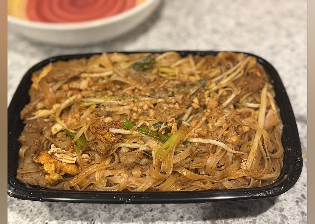 #4. Dalis Lao Thai Cafe
