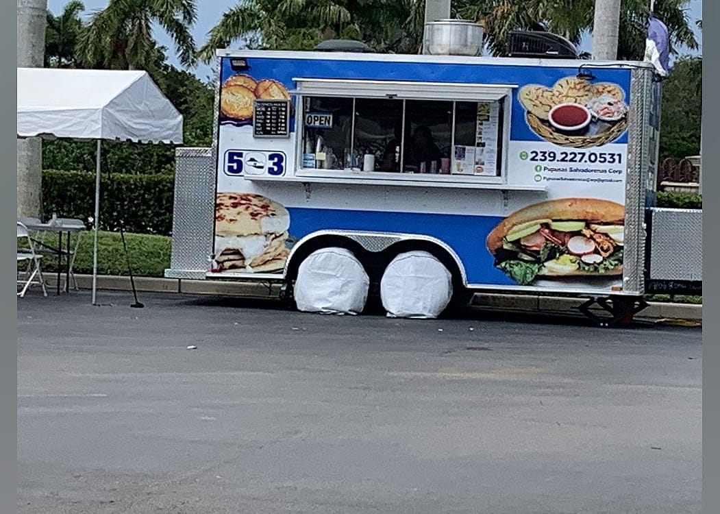 #9. Pupusas Salvadorenas