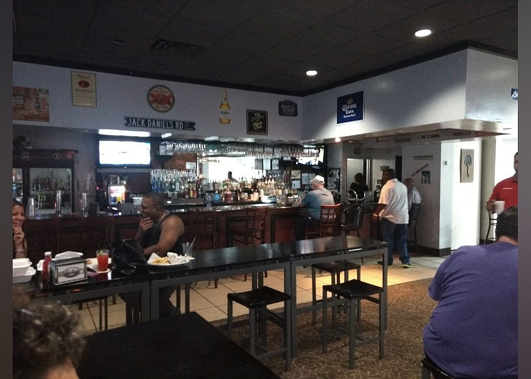 #5. JJ's Bar & Grill