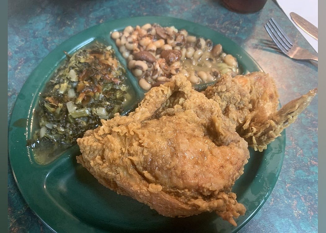 #3. Davis Cafe