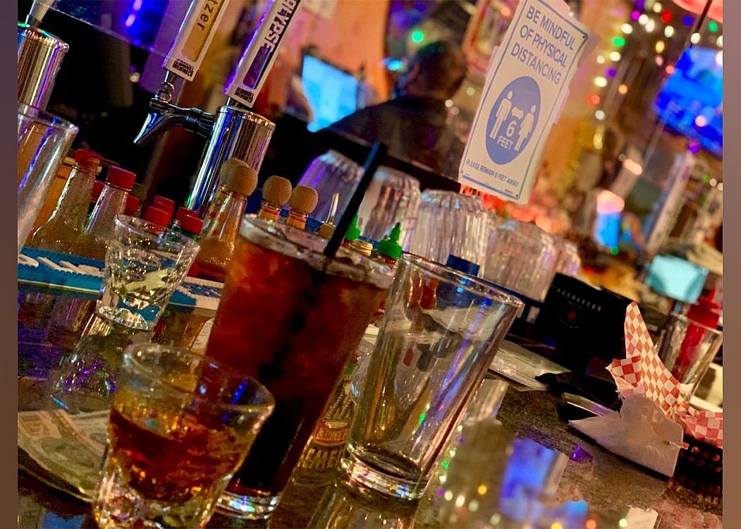 #25. Harrison Bar & Grill