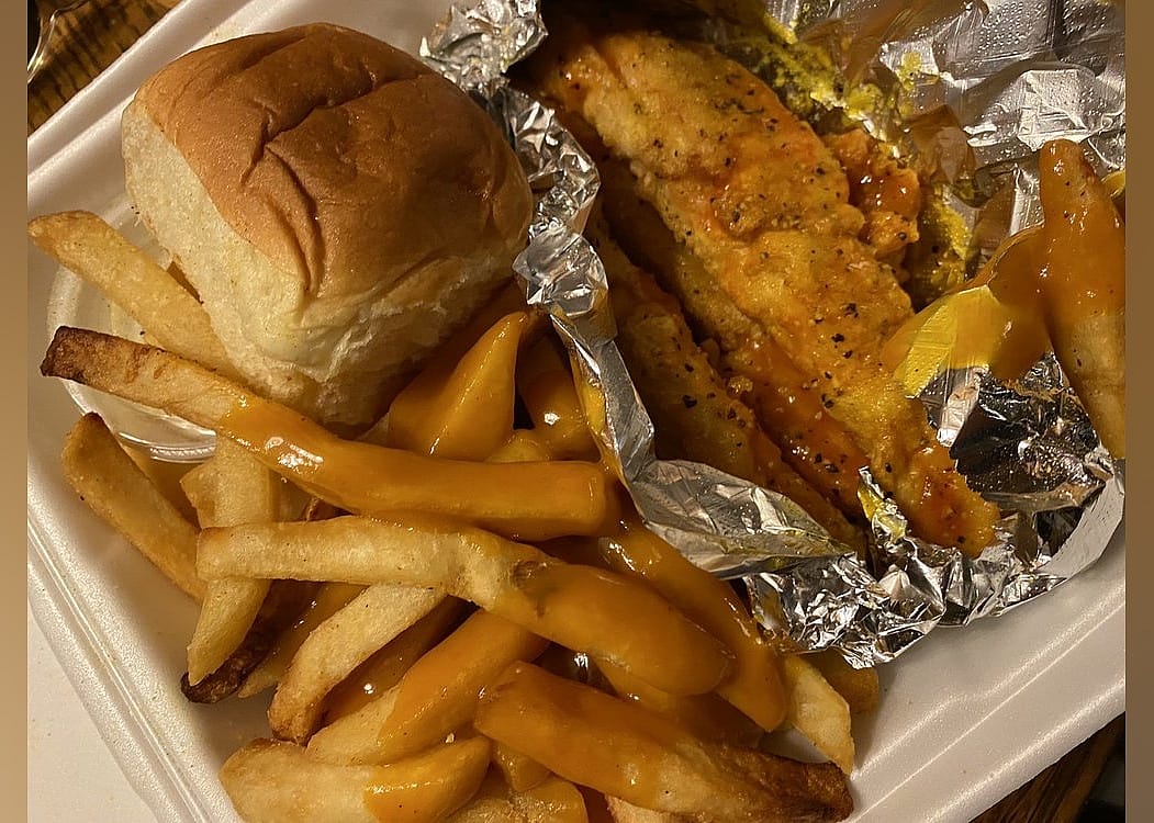 #15. Chicagos Chicken & Grill
