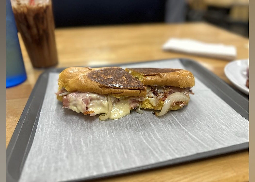 #22. El Jefe's Cafe Tostada