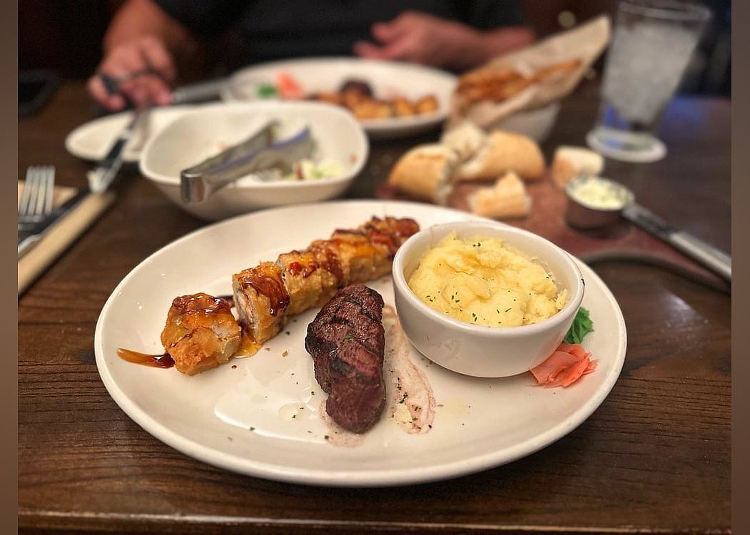 #25. Malone's Hamburg