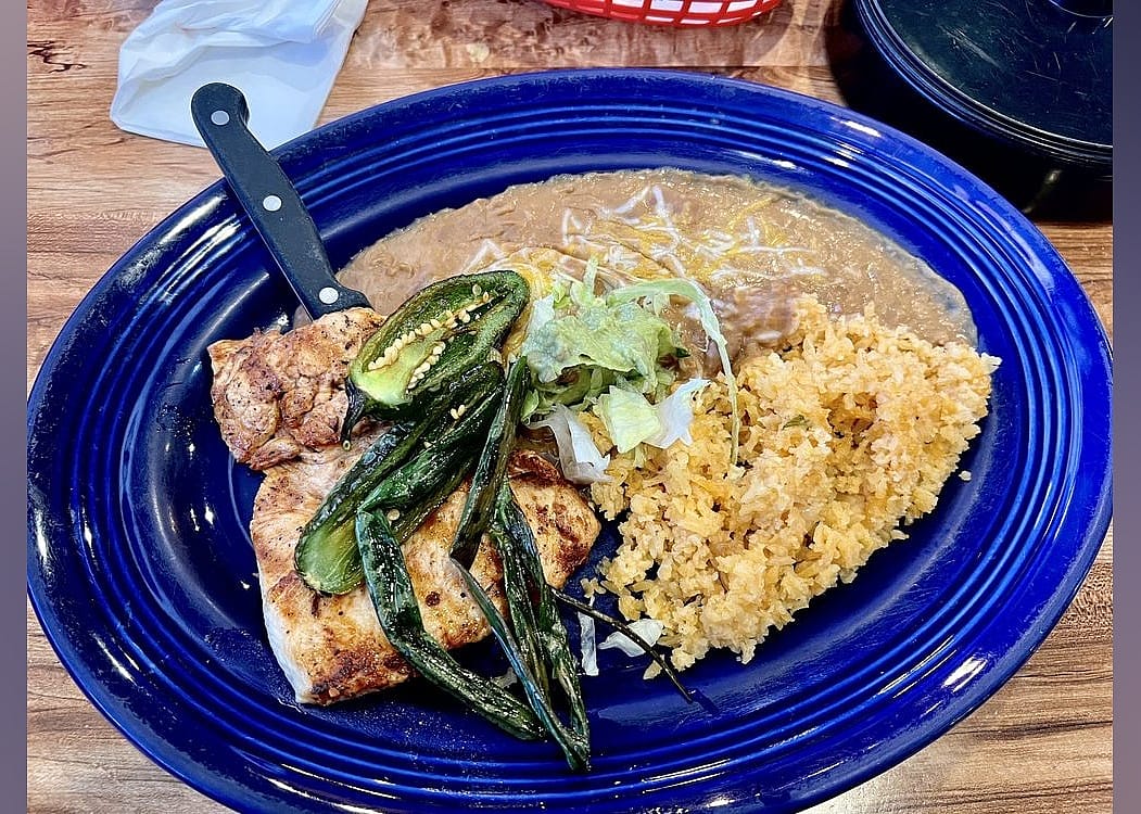 #25. El Mescal Family Mexican Restaurant & Bar