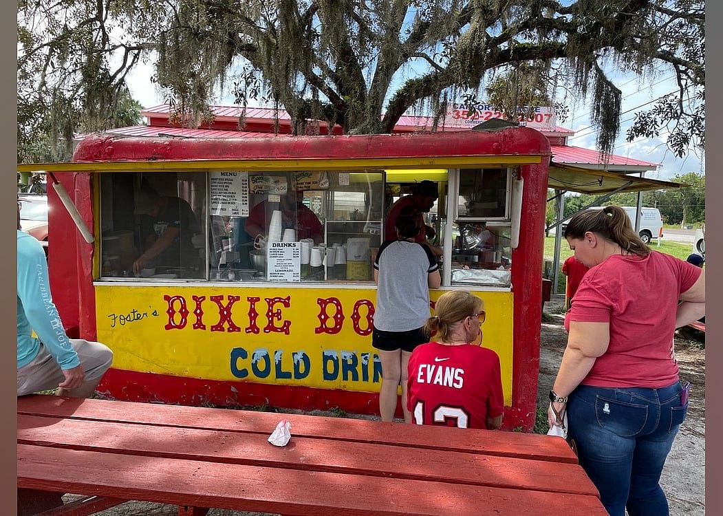 #4. Dixie Dogs
