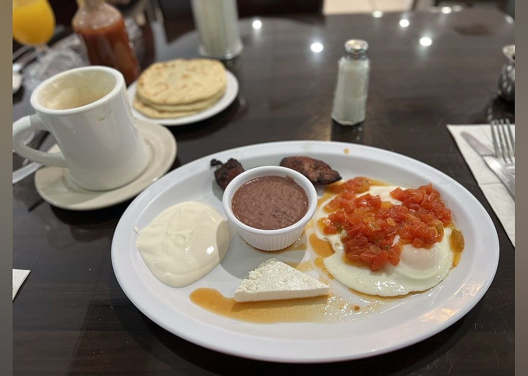#4. Delicias La Cabana