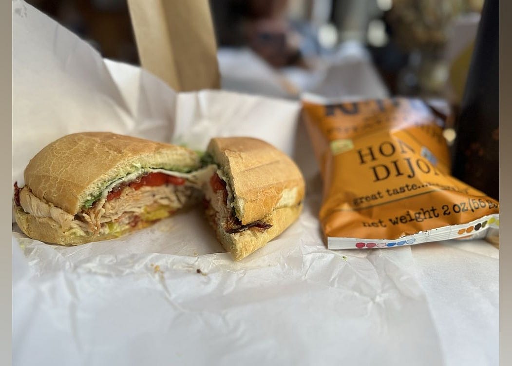 #5. Ray's Delicatessen & Tavern