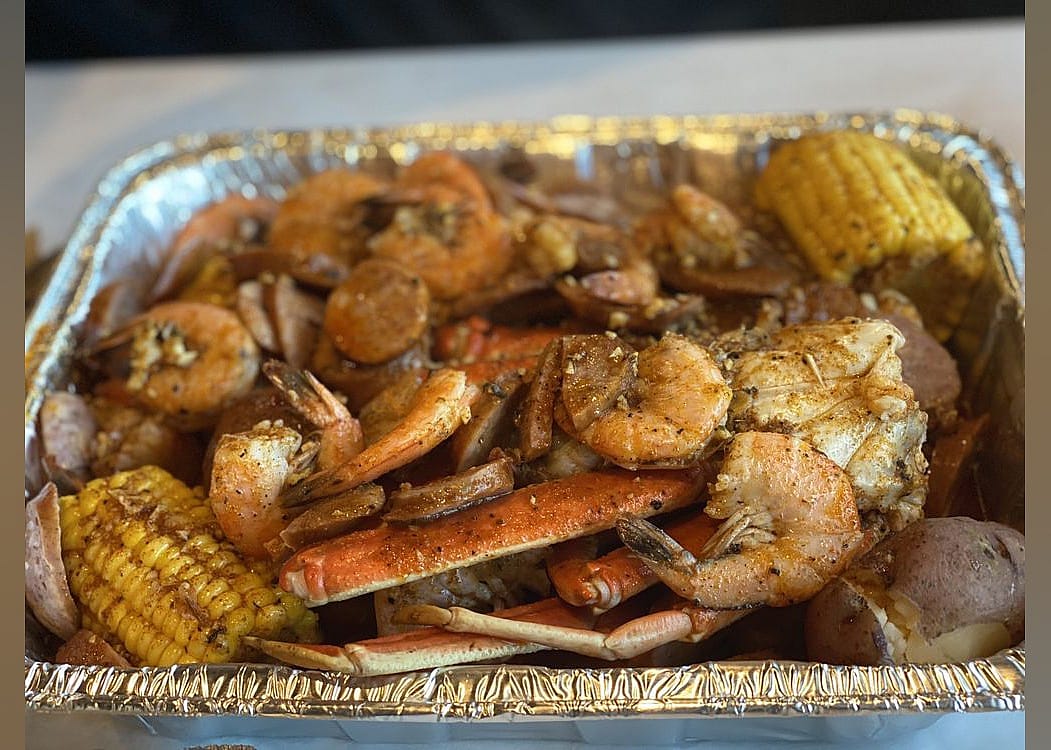 #6. Waves Crab House