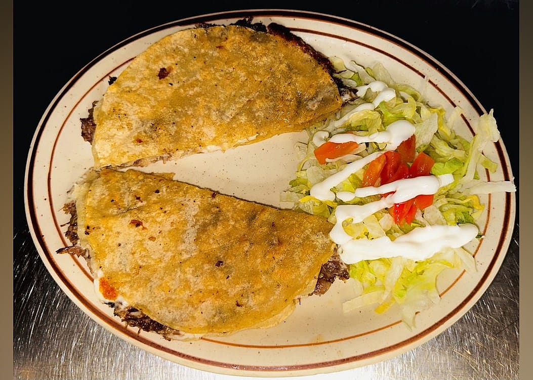 #9. Los Comales Mexican Food