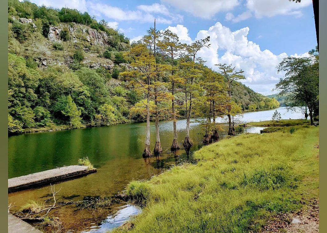 #6. Broken Bow Lake