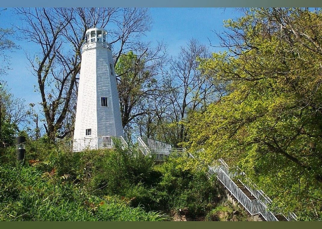 #5. Mark Twain Memorial Lighthouse