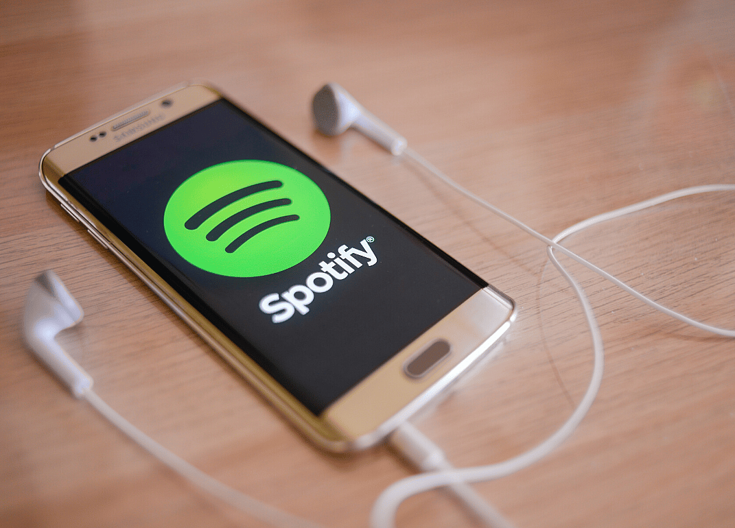 Music industry goes digital as CD sales slow