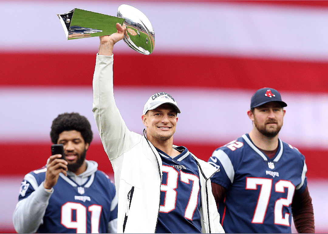 Gronk dents Lombardi