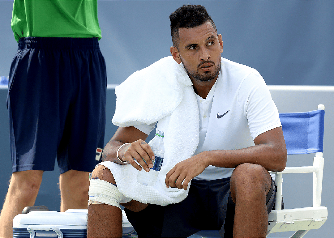 Nick Kyrgios forgets his shoes