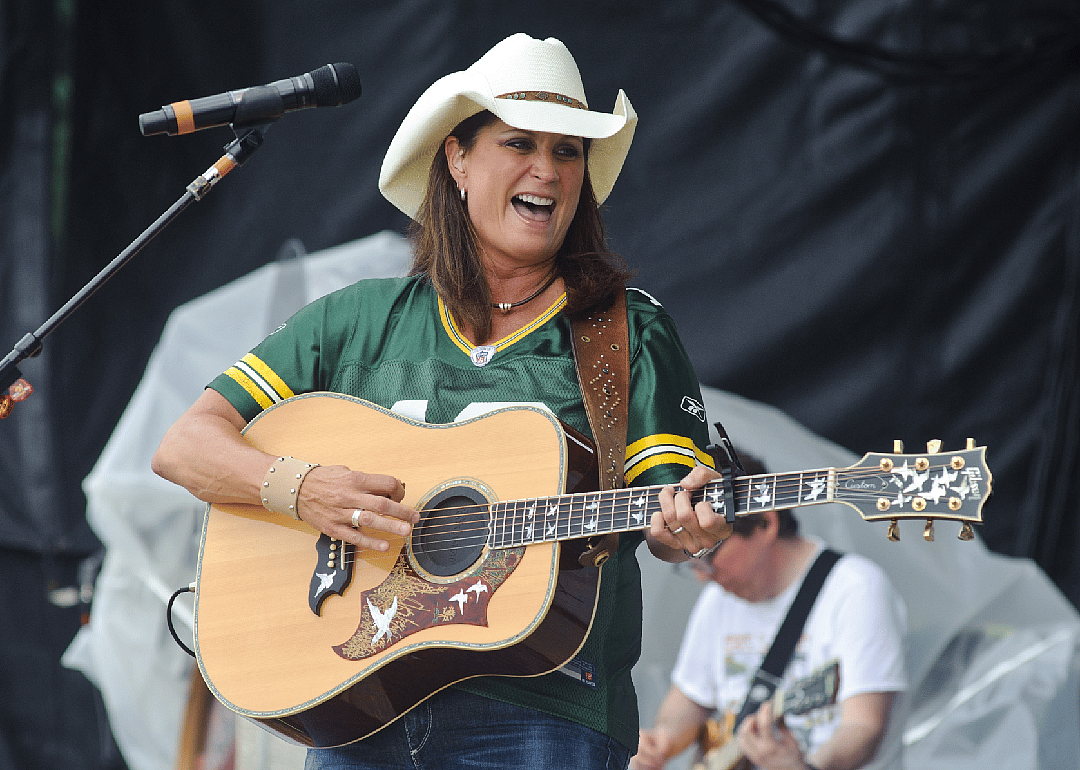 #44. Terri Clark (tie)