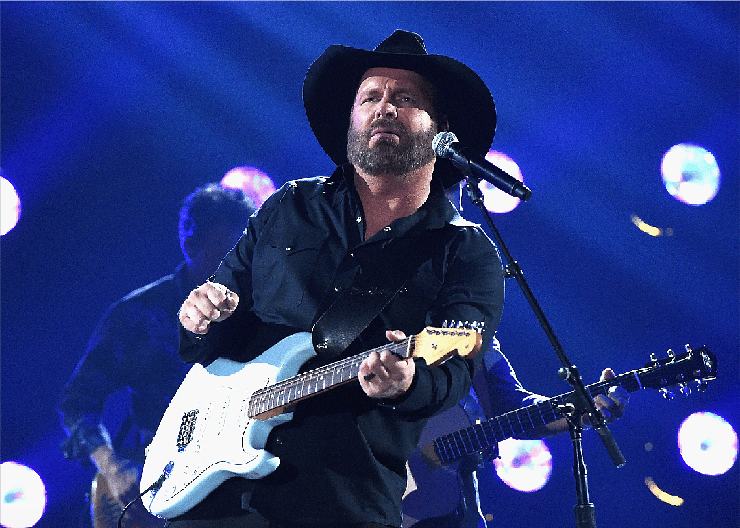 #4. Garth Brooks