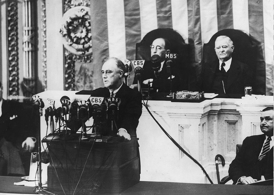 1939: Amendments to neutrality acts
