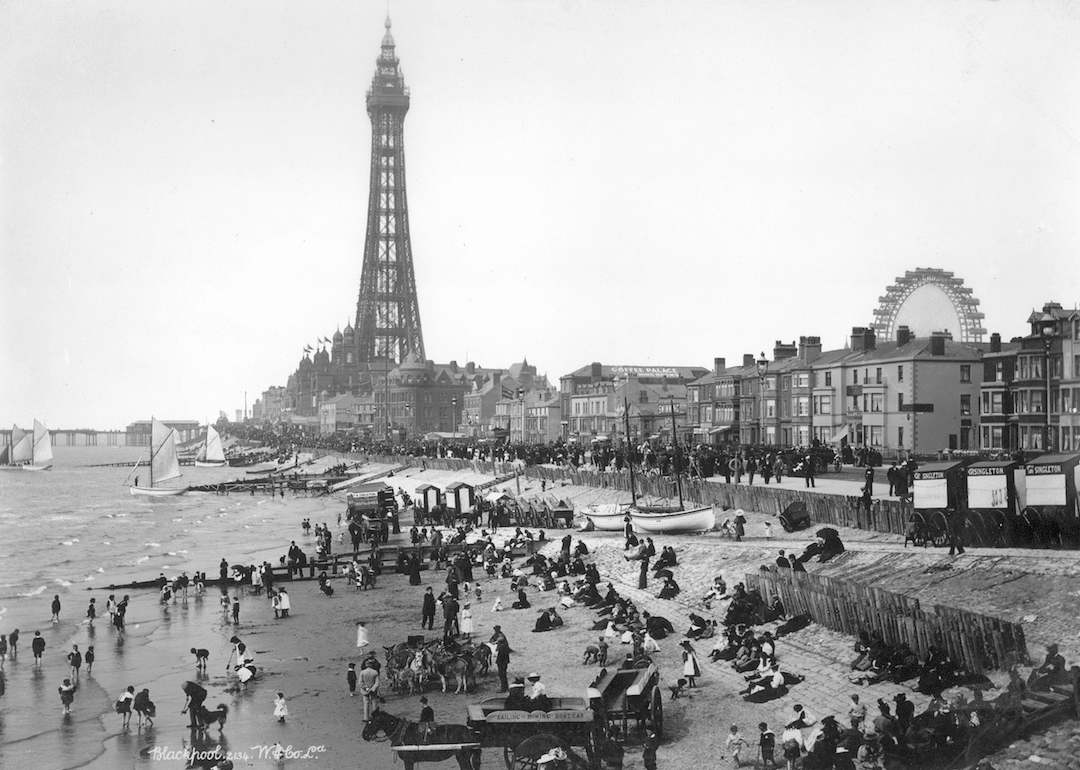 Crowds enjoy Blackpool Tower seaside