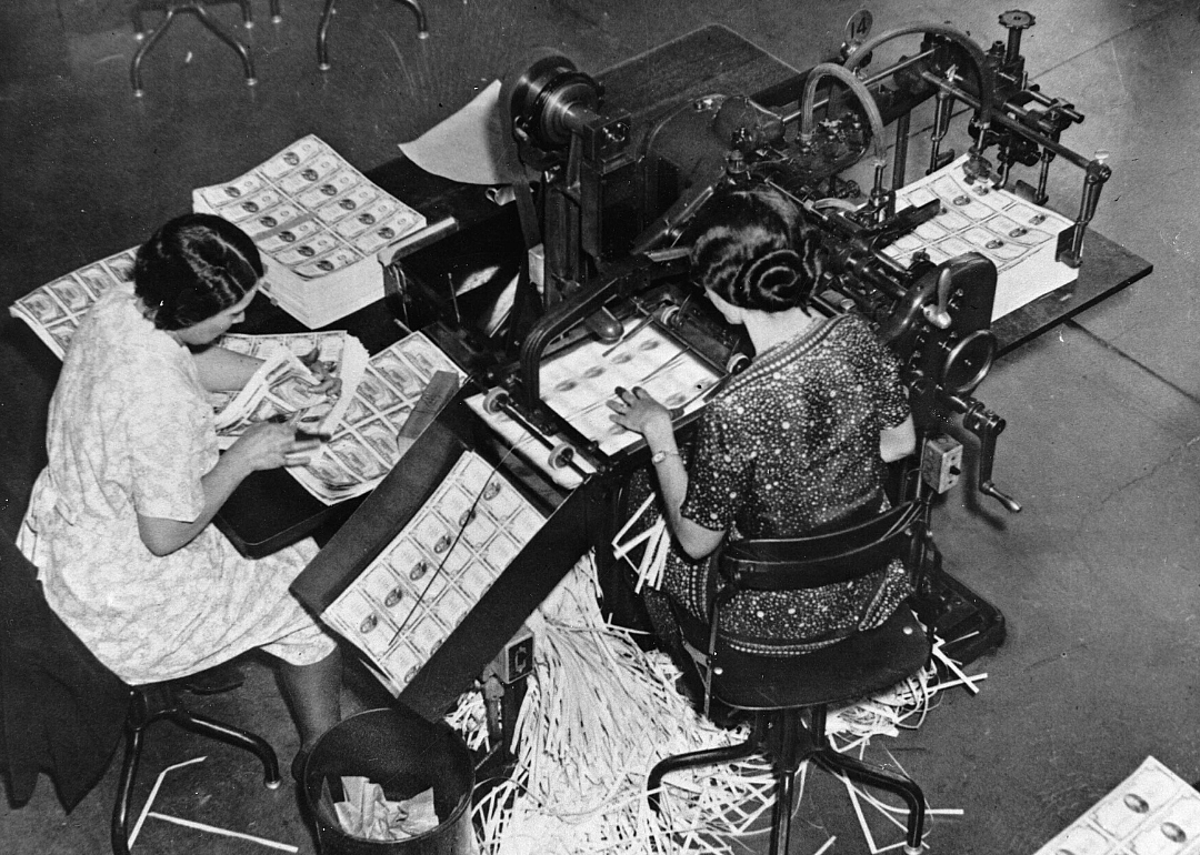 Workers at the U.S. Bureau of Engraving and Printing in 1933