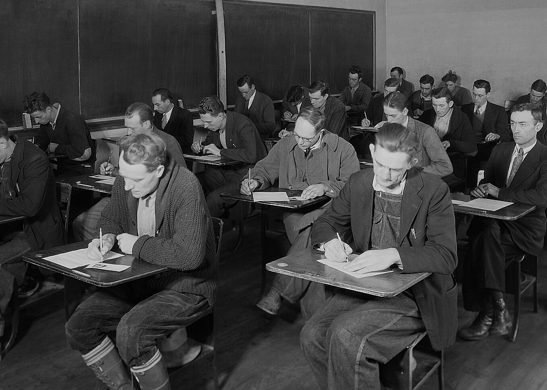 Laborers take the Tennessee Valley Authority exam in 1933