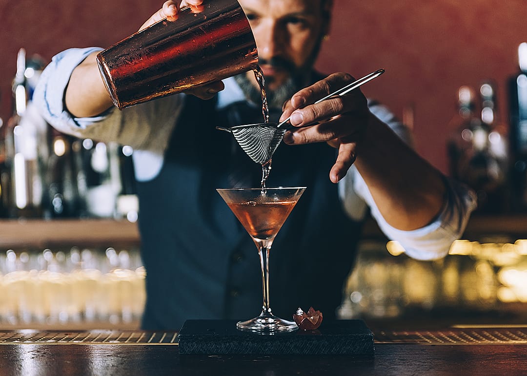 #41. Bartenders