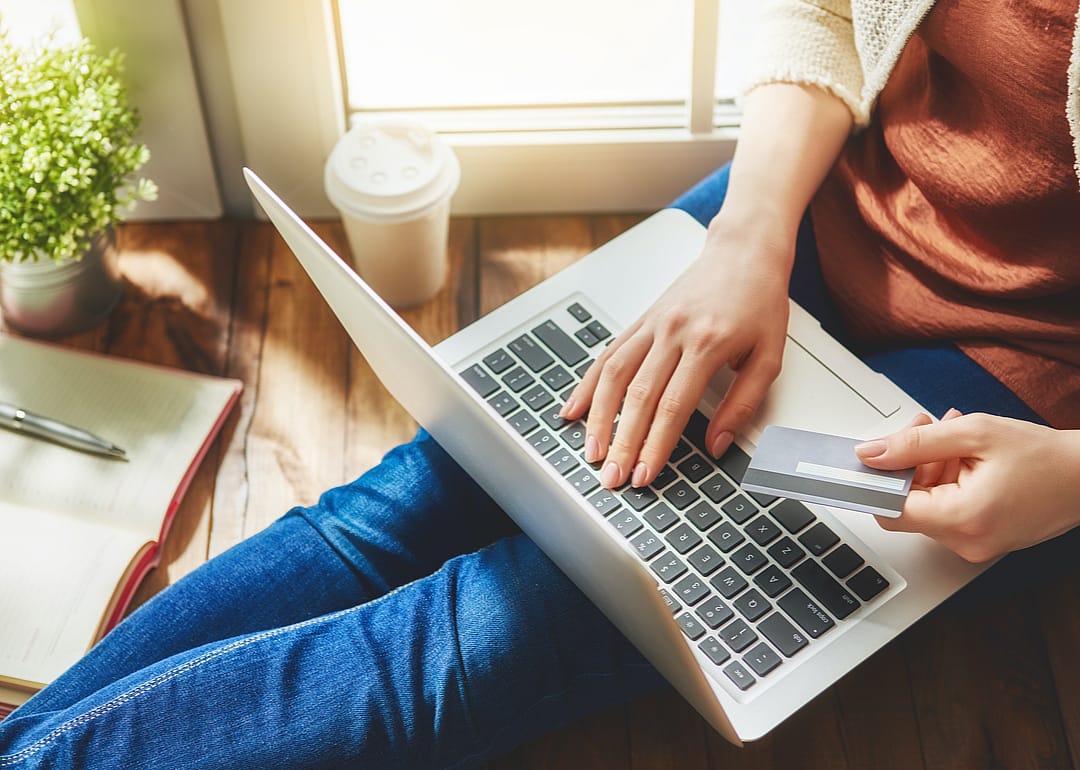 The social media checkout process is extremely easy for buyers