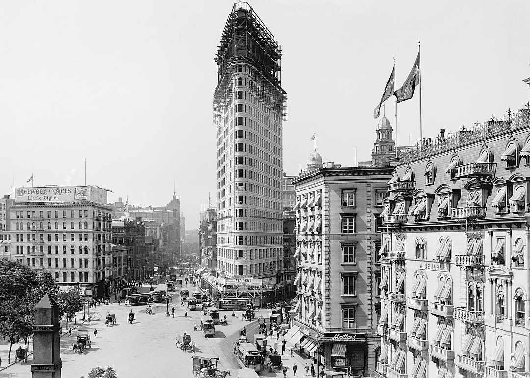Flatiron Building - New York City 1902