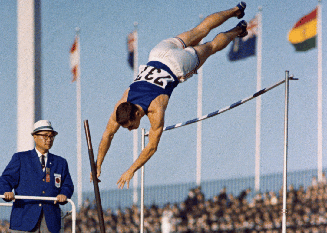A record-breaking pole vault final