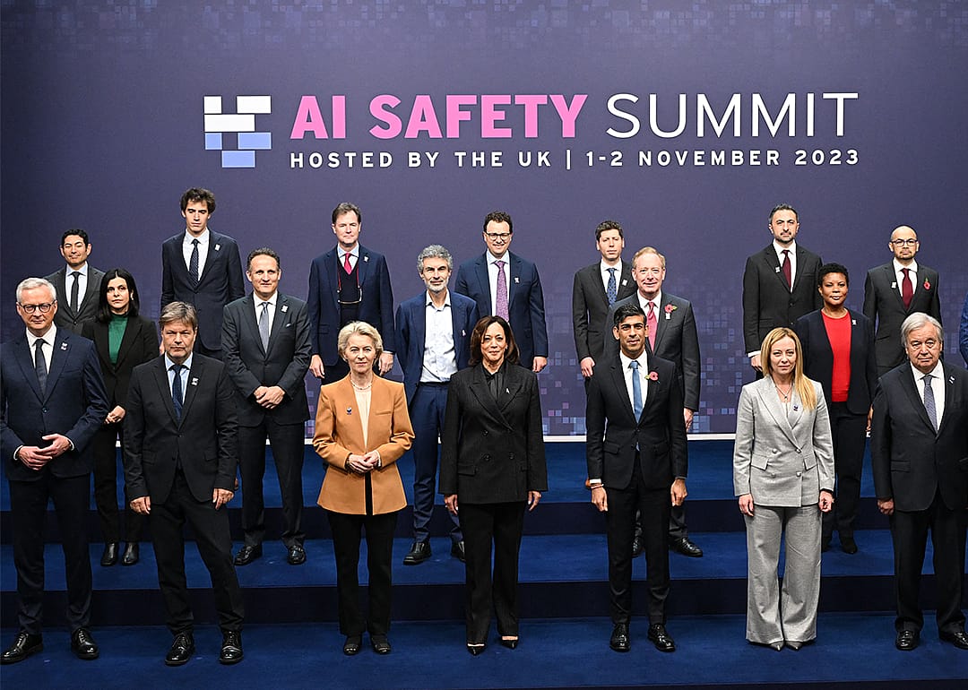 World leaders pose for a group photo at the UK Artificial Intelligence Safety Summit.