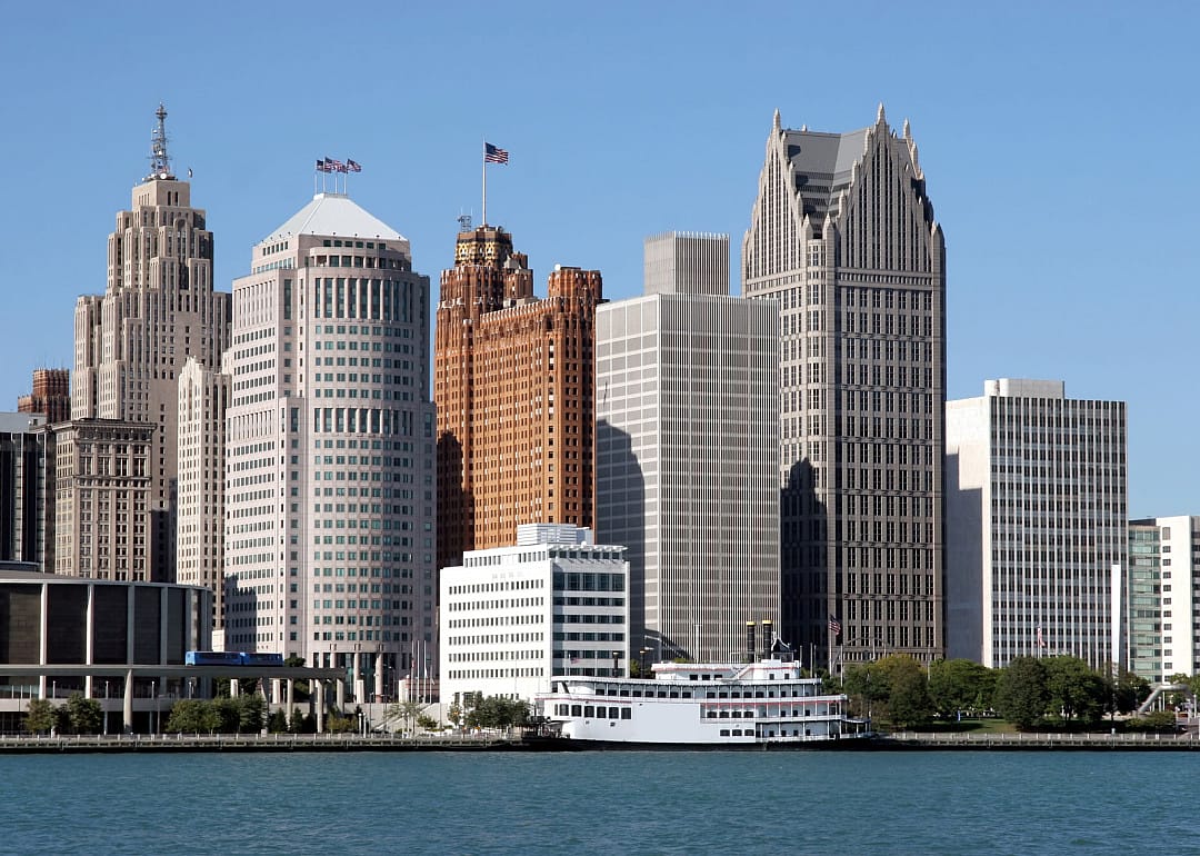 #1. Detroit Metro Wayne County (Detroit, MI)