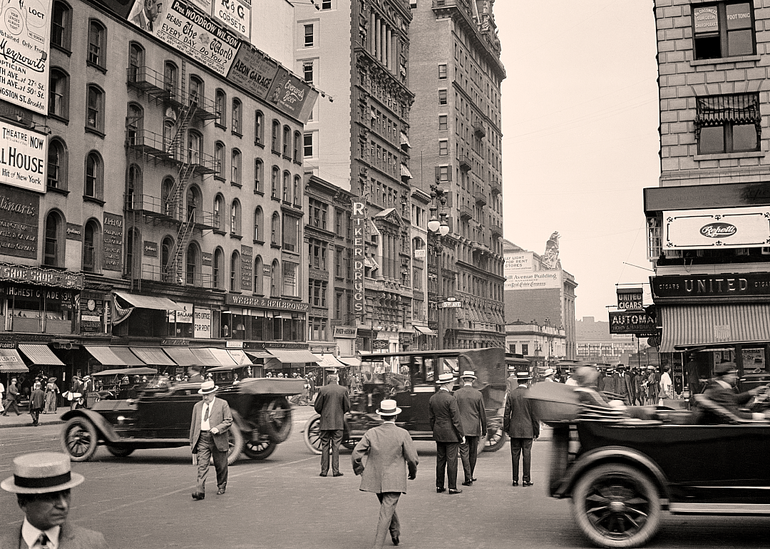 1922