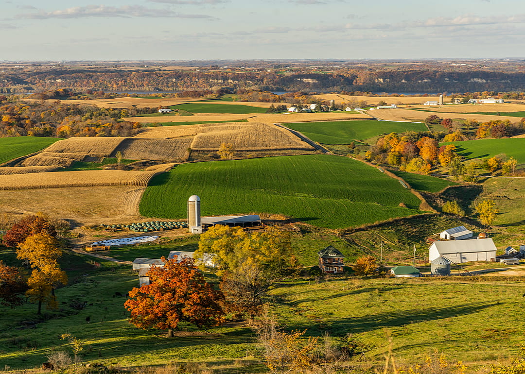 90% of US farms are small