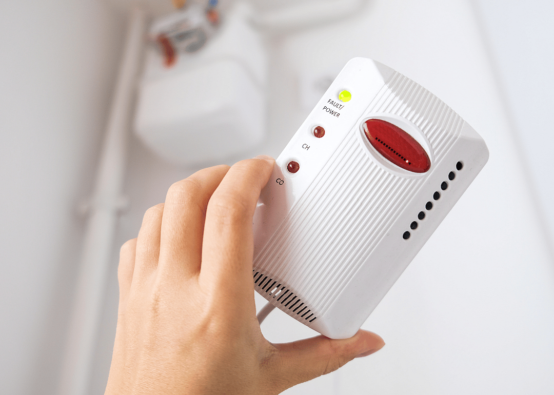 Gas leak detector