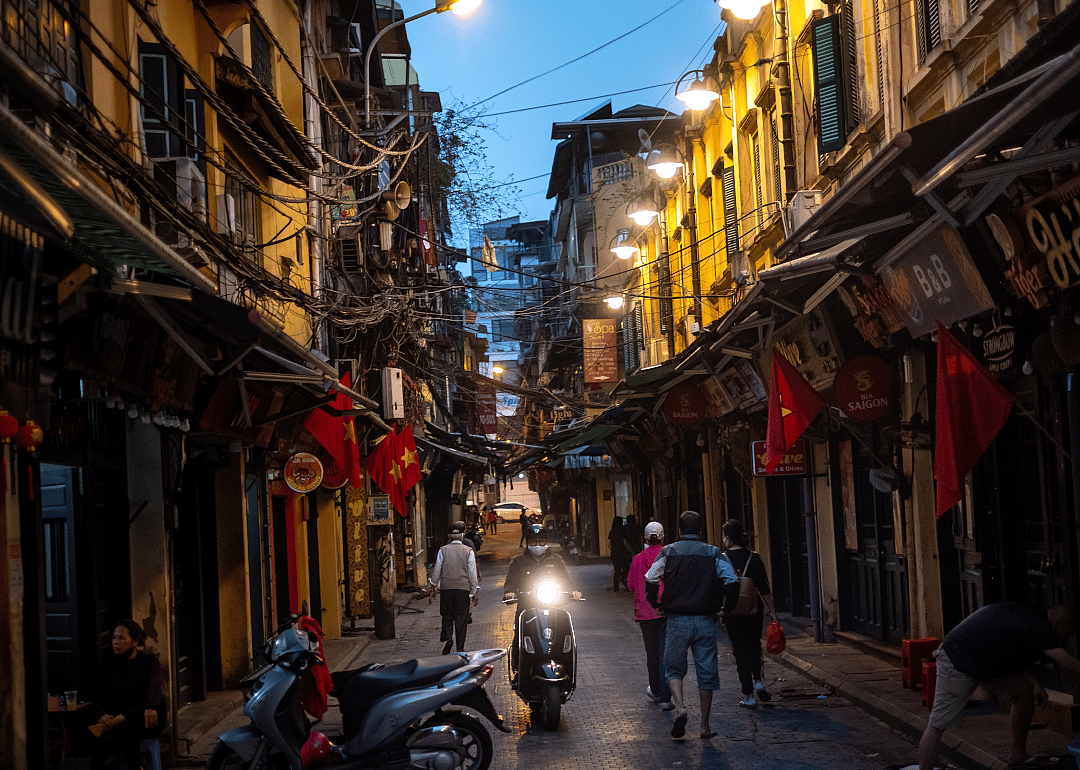 Vietnam imposes social distancing