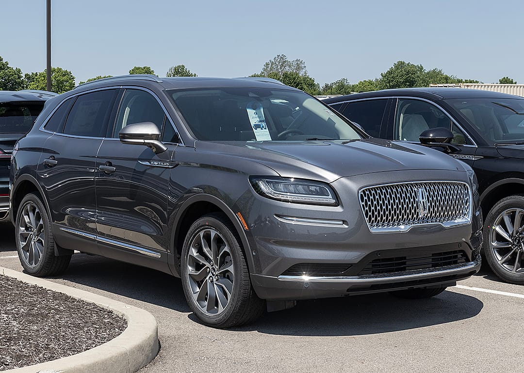 Lincoln Nautilus SUV at a dealership.