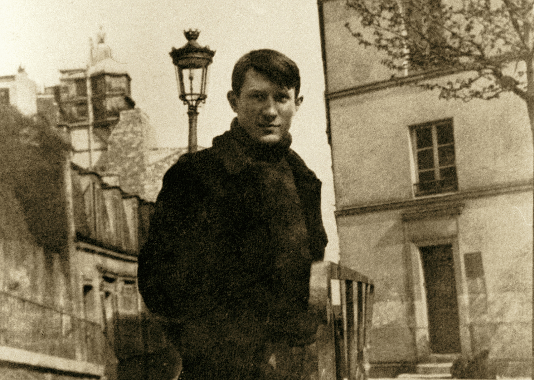 1904: Meeting a companion in Paris